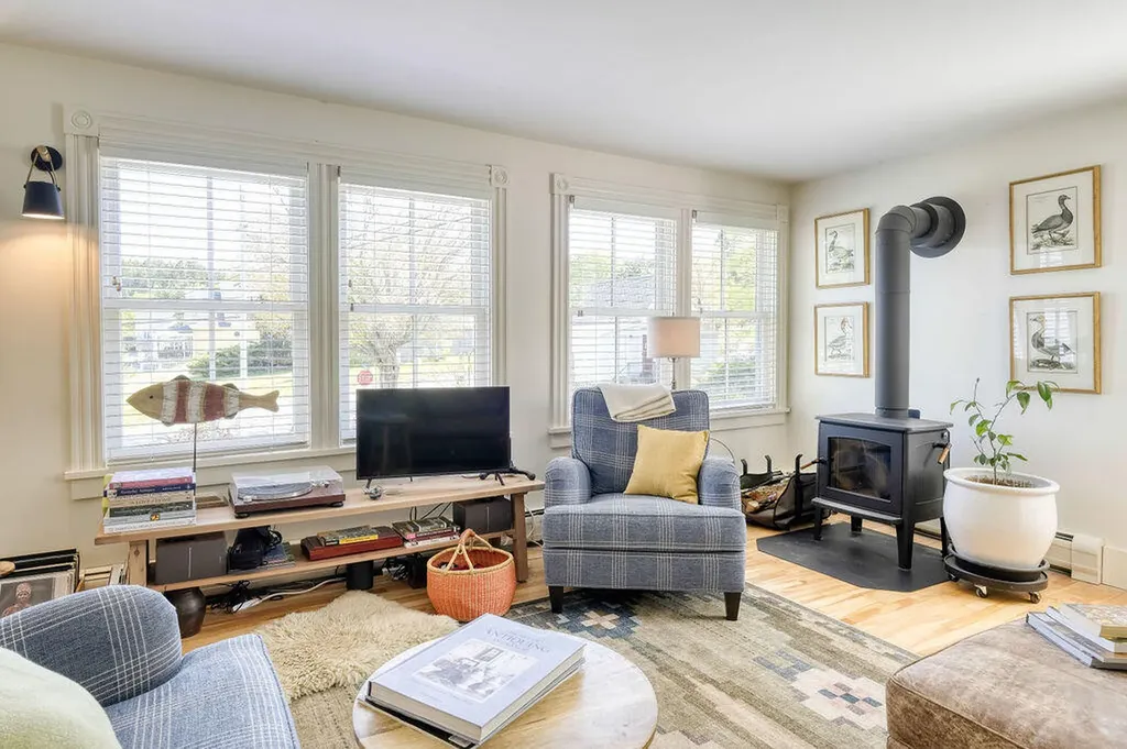 3 Old Quarry Road Stonington ME 04681