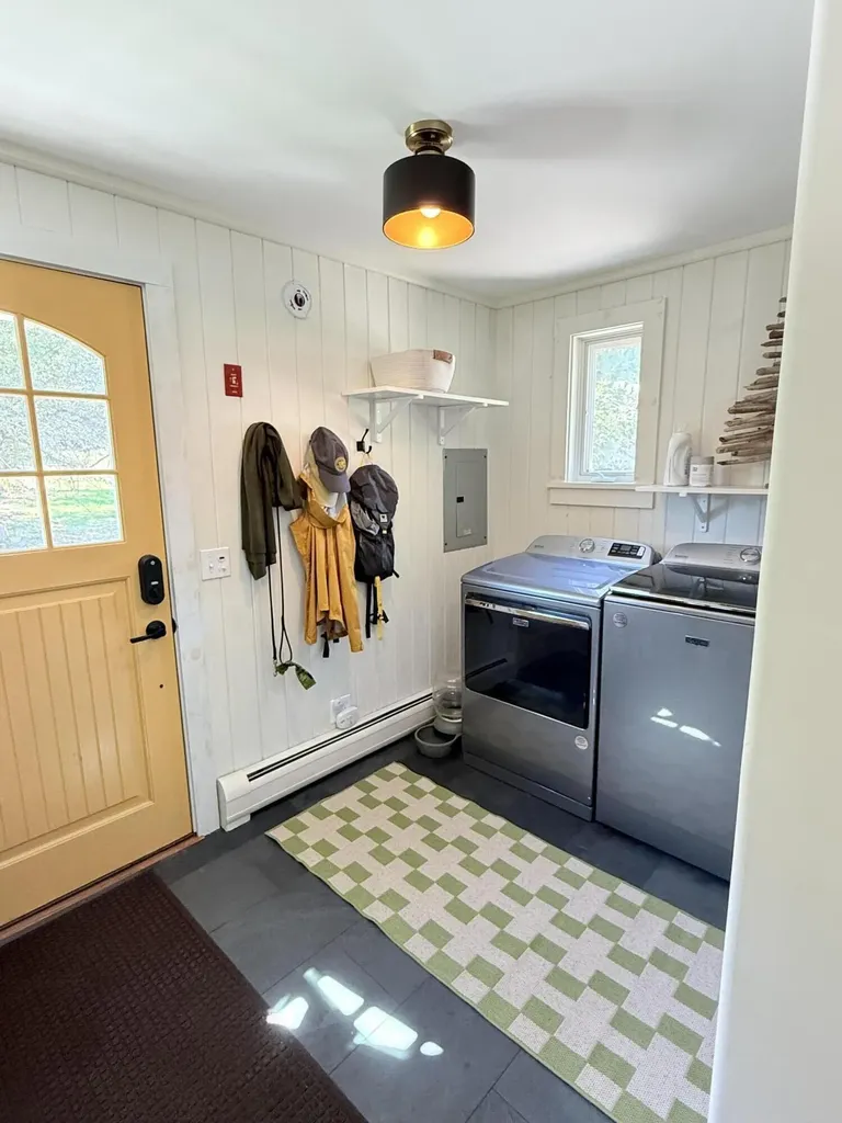 3 Old Quarry Road Stonington ME 04681