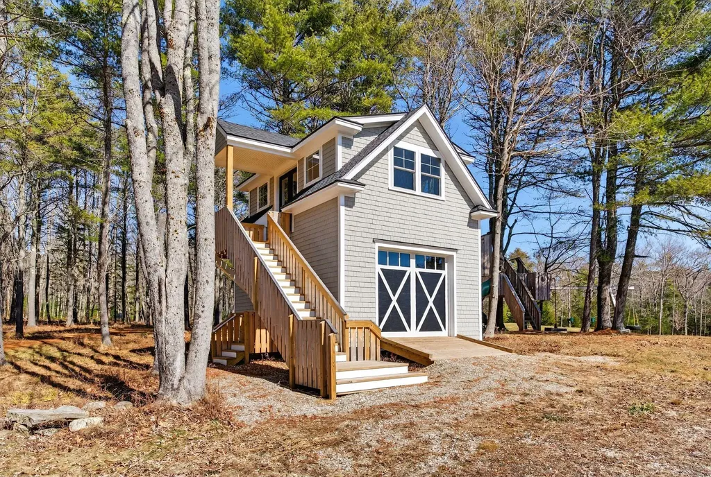 49 Rising Tide Lane Freeport ME 04032