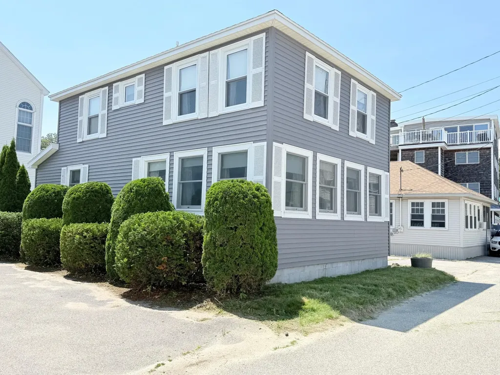 9 Durocher Old Orchard Beach ME 04064