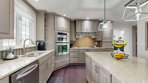 16 Robinson Gardens Lewiston ME 04240