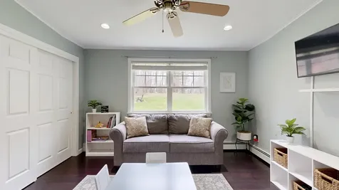 16 Robinson Gardens Lewiston ME 04240