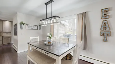 16 Robinson Gardens Lewiston ME 04240