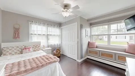 16 Robinson Gardens Lewiston ME 04240