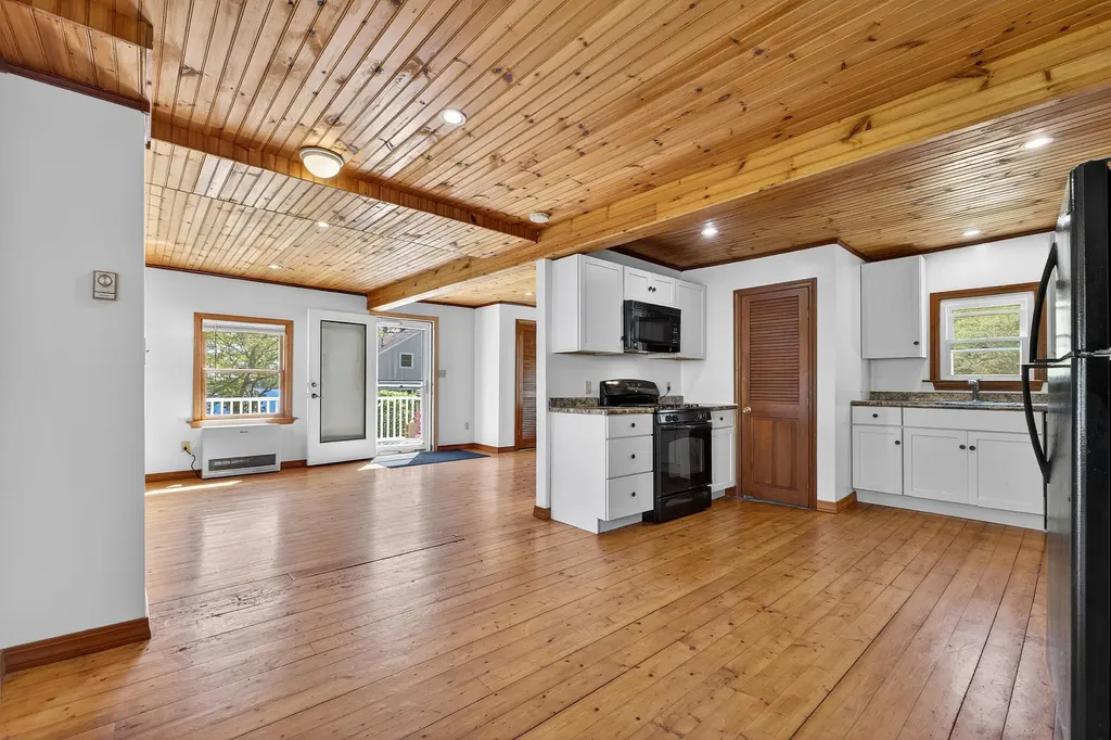 40 Knubble Road Georgetown ME 04548