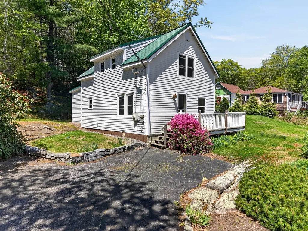 40 Knubble Road Georgetown ME 04548