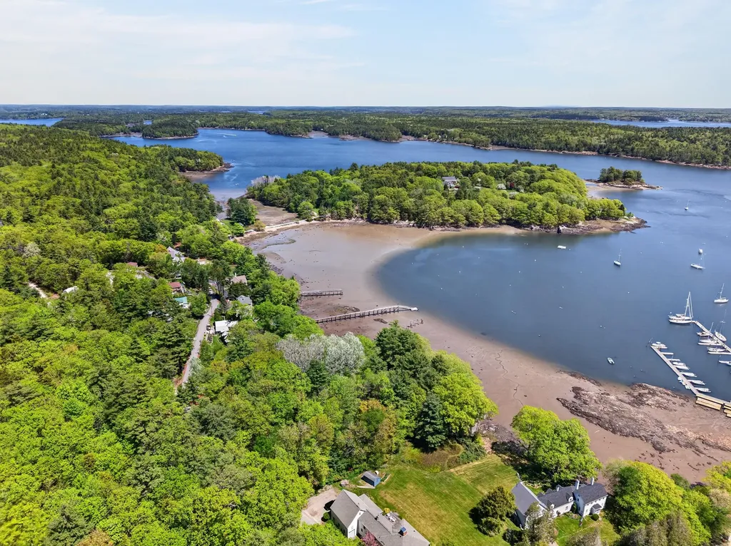 40 Knubble Road Georgetown ME 04548