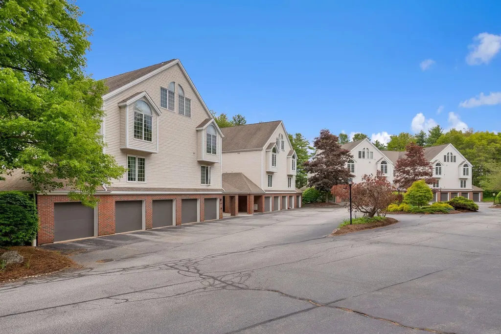 2 Schooner Ridge Road Bath ME 04530