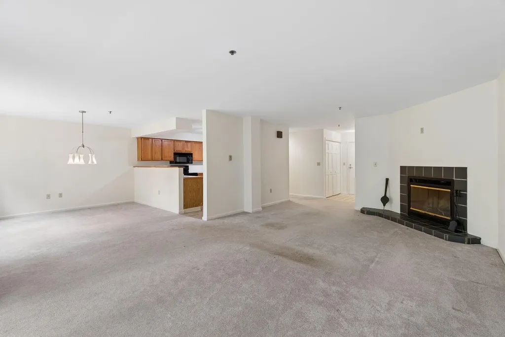 2 Schooner Ridge Road Bath ME 04530