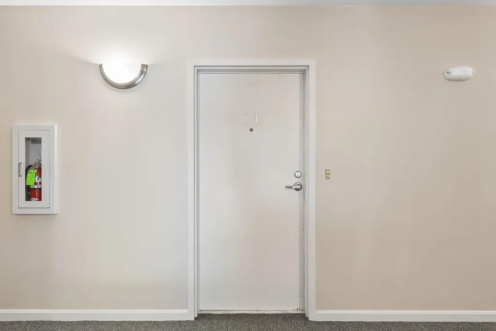 2 Schooner Ridge Road Bath ME 04530