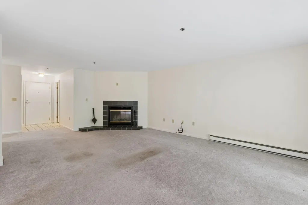 2 Schooner Ridge Road Bath ME 04530