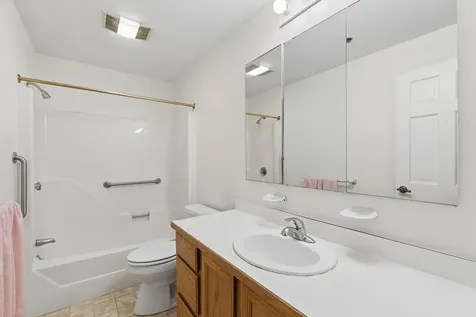 2 Schooner Ridge Road Bath ME 04530