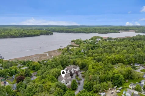 2 Schooner Ridge Road Bath ME 04530