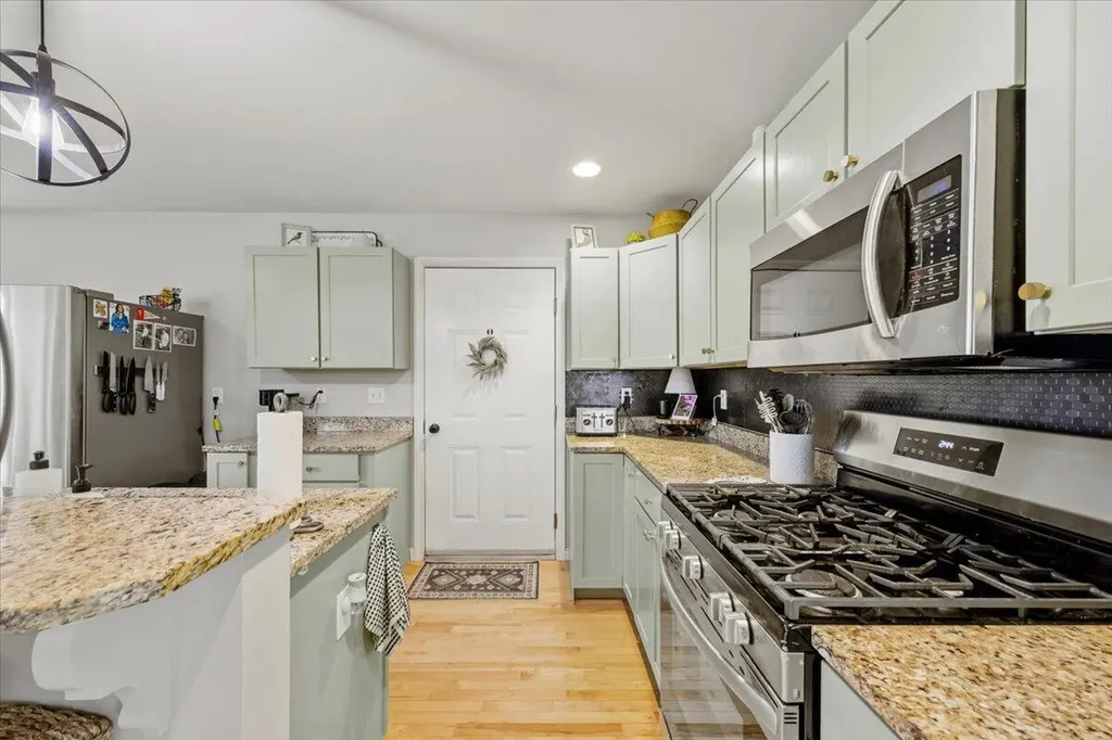 8 Fairfield Road Scarborough ME 04074