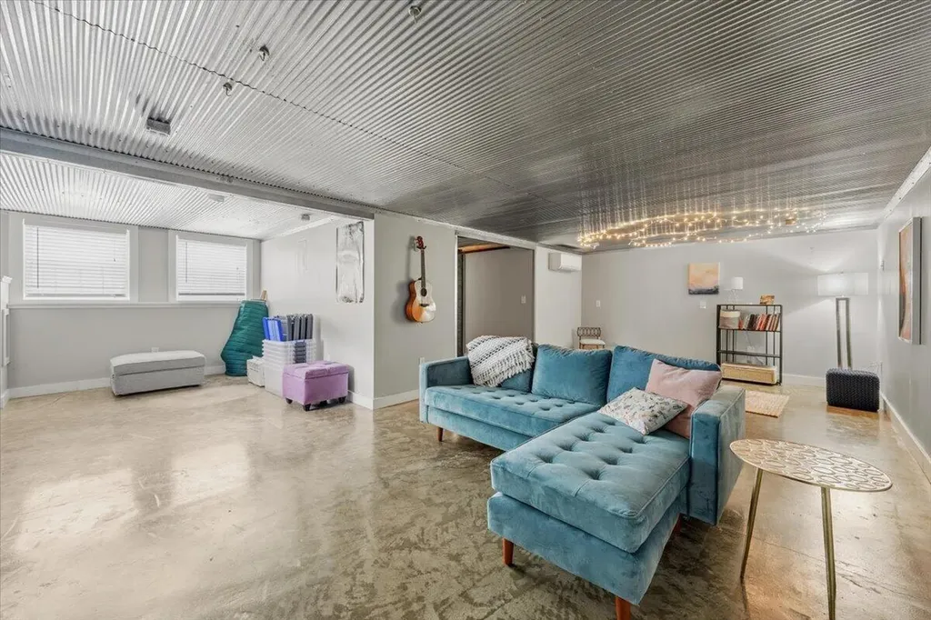 8 Fairfield Road Scarborough ME 04074