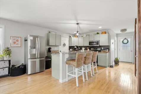 8 Fairfield Road Scarborough ME 04074