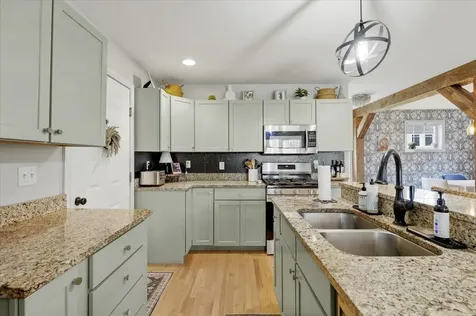 8 Fairfield Road Scarborough ME 04074
