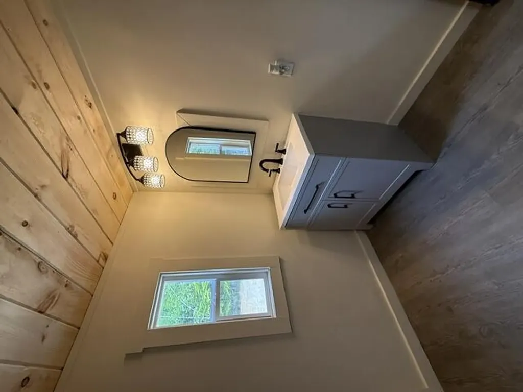 86 Reservoir Road Paris ME 04281