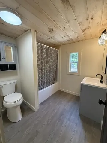 86 Reservoir Road Paris ME 04281