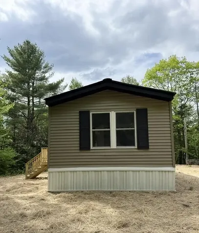 86 Reservoir Road Paris ME 04281