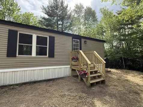 86 Reservoir Road Paris ME 04281