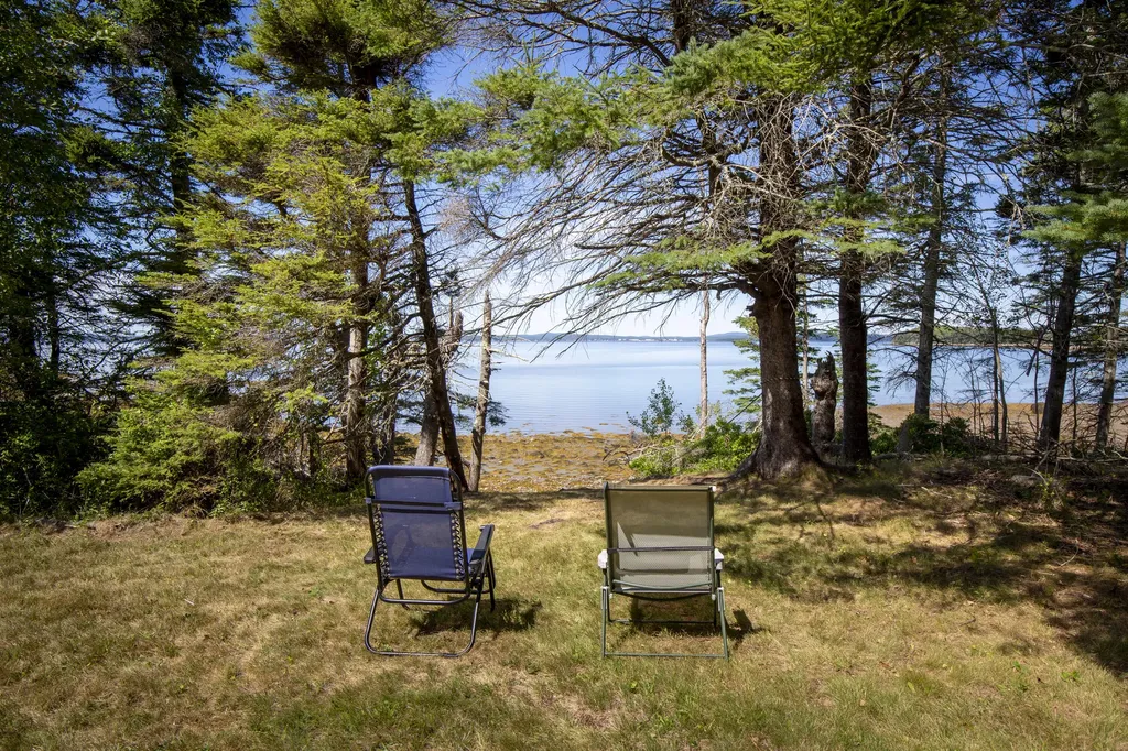 1446 Meadow Pond Road Islesboro ME 04848