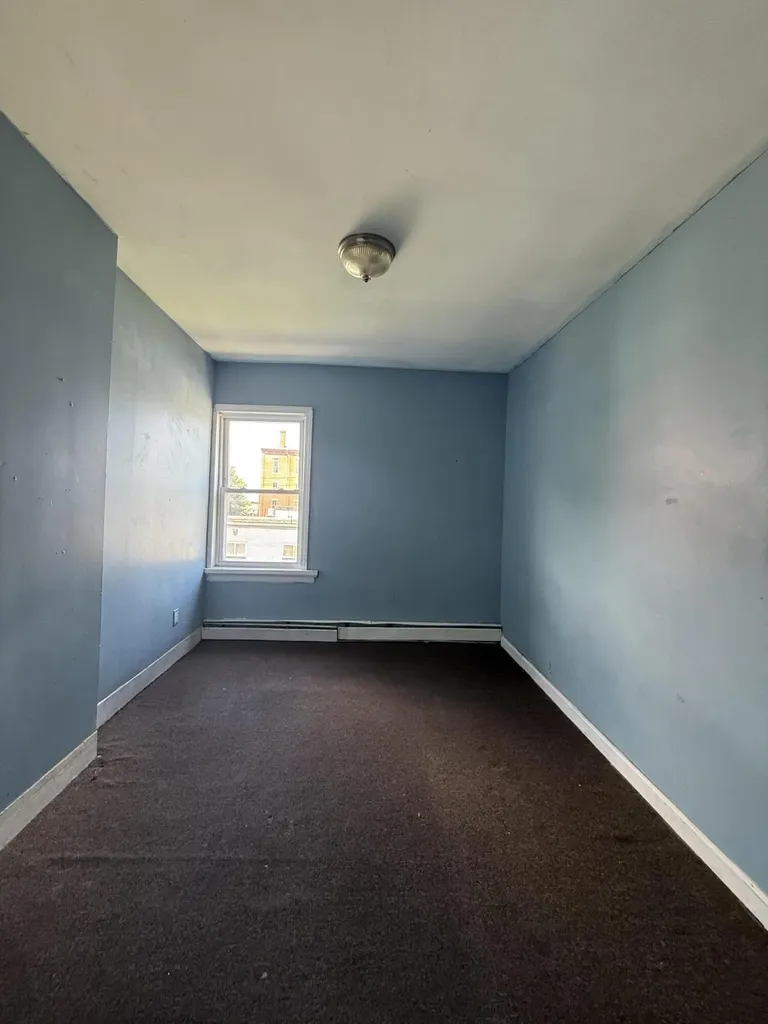 179 Lincoln Street Lewiston ME 04240