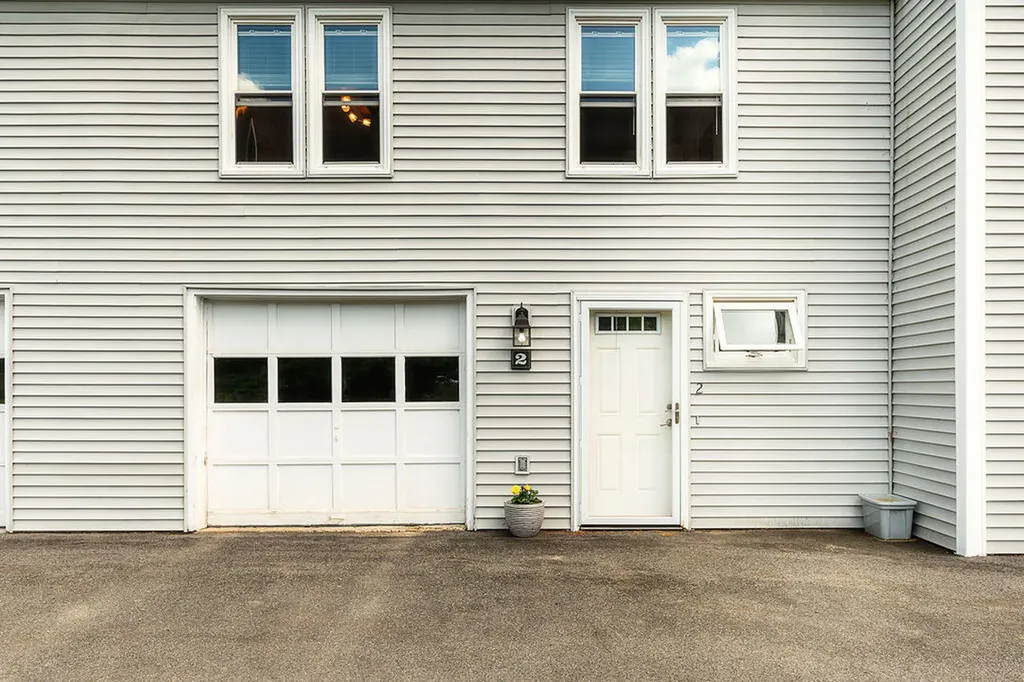 801 Us Route 1 York ME 03909