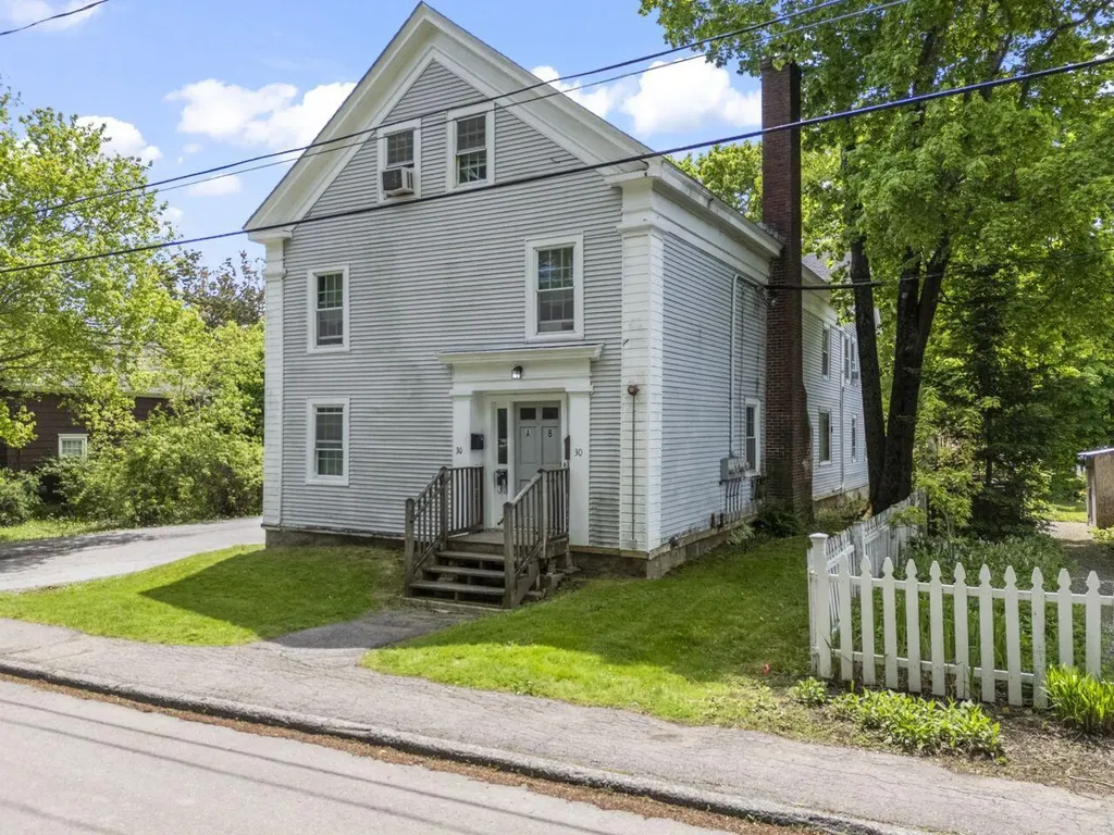 30 Chestnut Street Rockland ME 04841