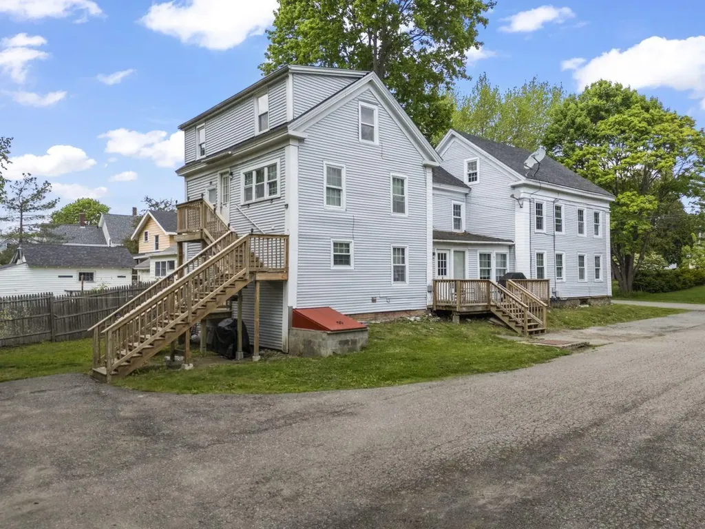 30 Chestnut Street Rockland ME 04841