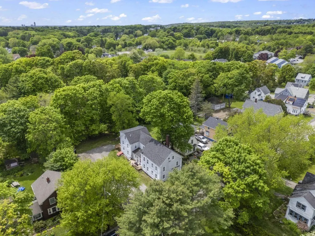 30 Chestnut Street Rockland ME 04841