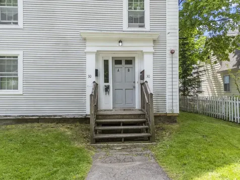 30 Chestnut Street Rockland ME 04841