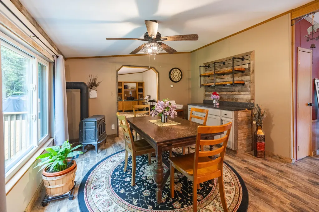 71 Kyle Lane Auburn ME 04210