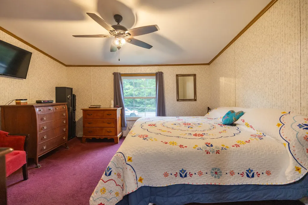 71 Kyle Lane Auburn ME 04210