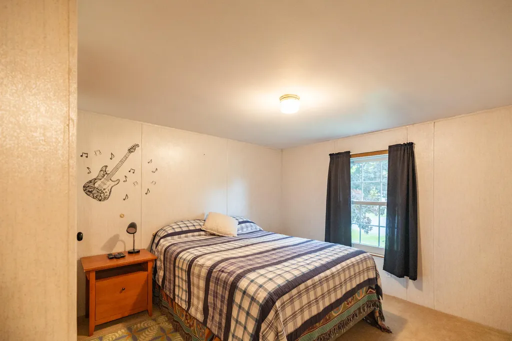 71 Kyle Lane Auburn ME 04210