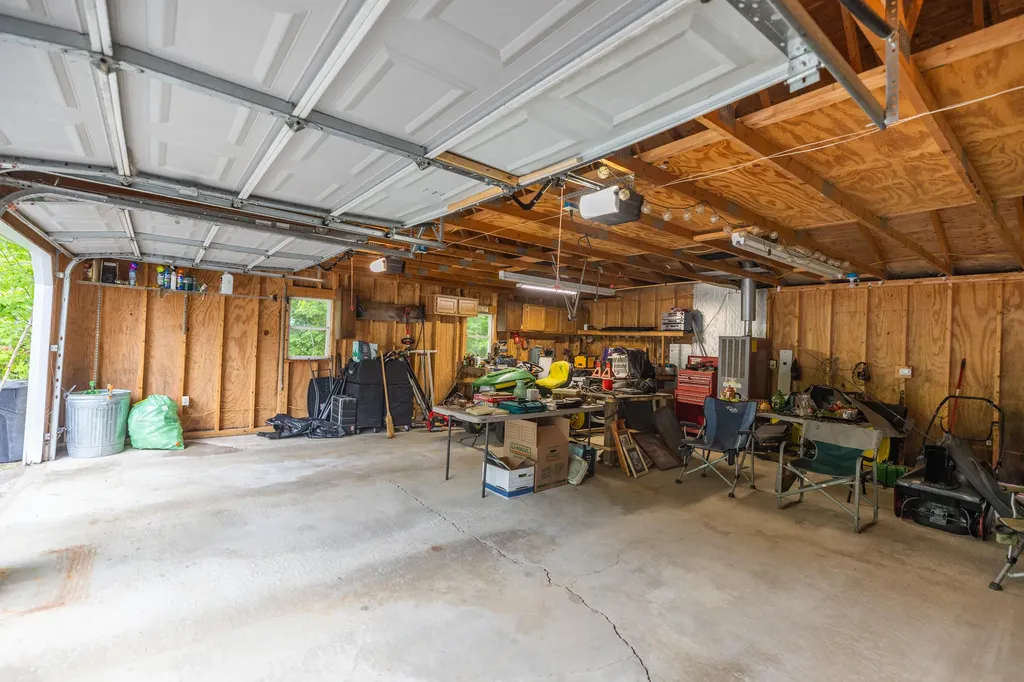 71 Kyle Lane Auburn ME 04210