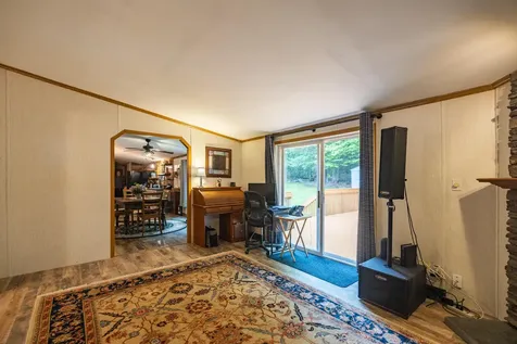 71 Kyle Lane Auburn ME 04210