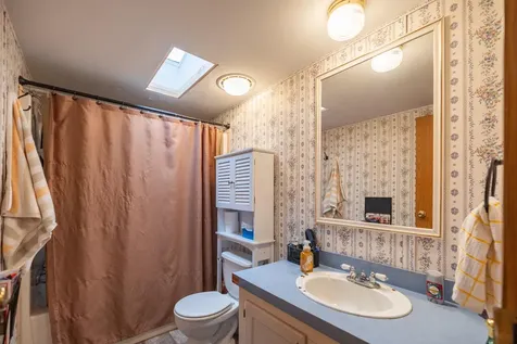 71 Kyle Lane Auburn ME 04210