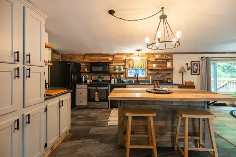 71 Kyle Lane Auburn ME 04210