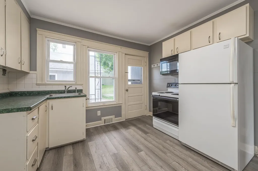 31 Boston Avenue Lewiston ME 04240
