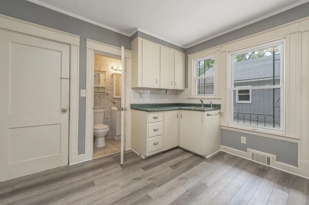31 Boston Avenue Lewiston ME 04240
