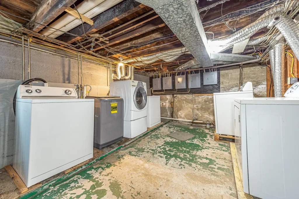 31 Boston Avenue Lewiston ME 04240