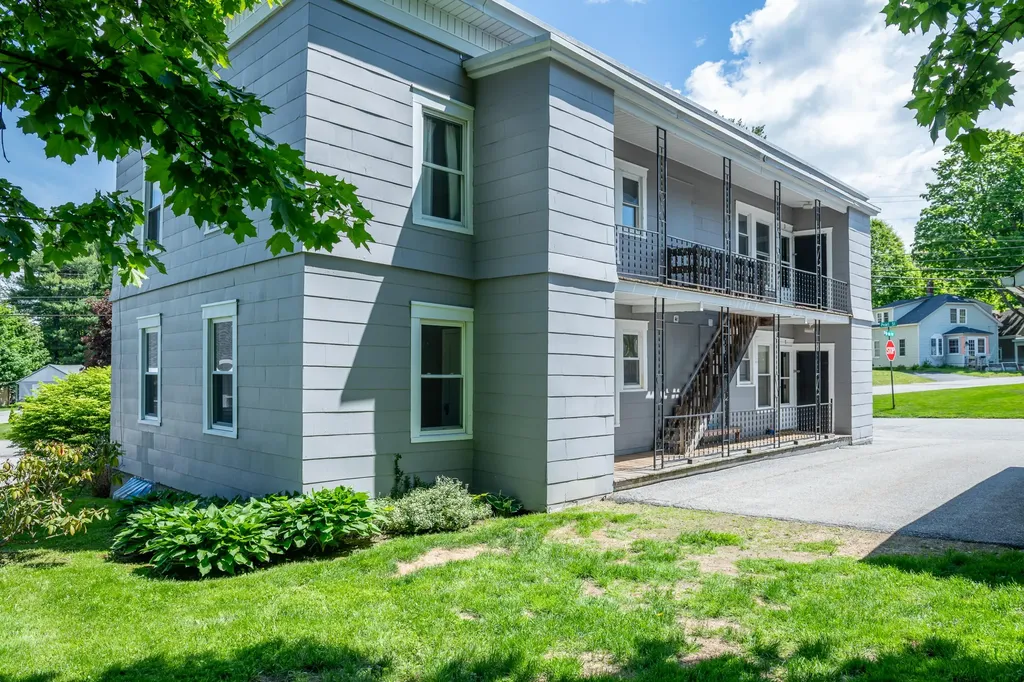 31 Boston Avenue Lewiston ME 04240
