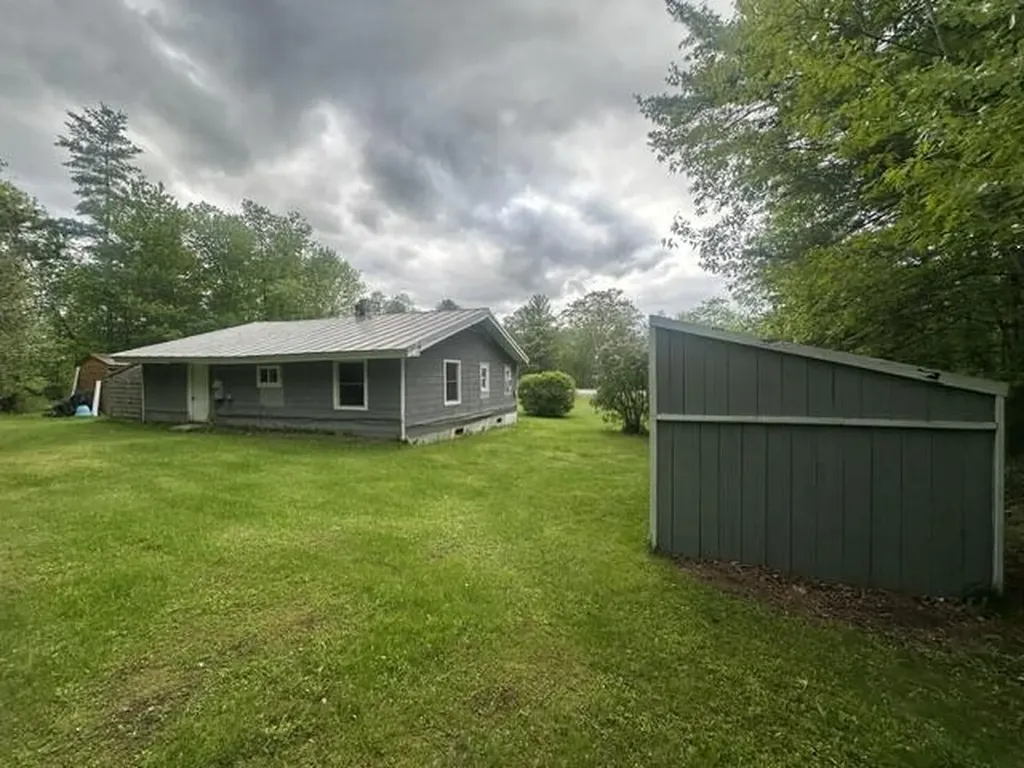 465 Skowhegan Road Norridgewock ME 04957