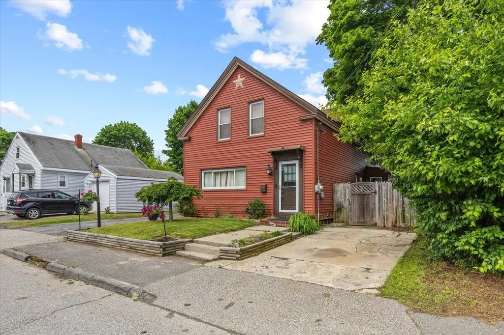 152 Prospect Street Biddeford ME 04005