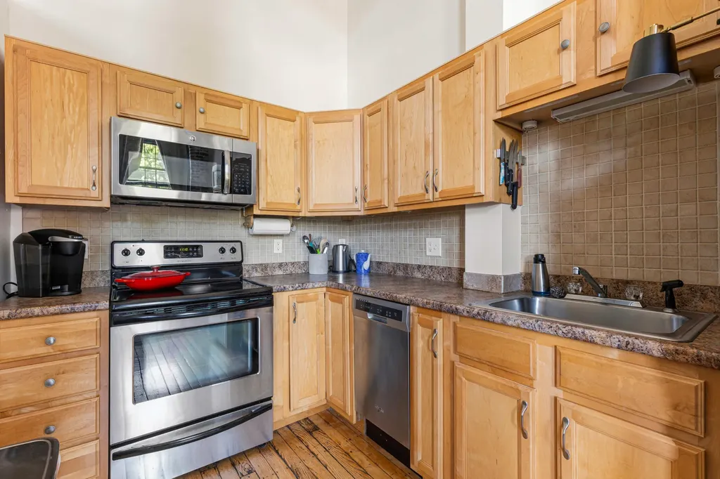 30 Lincoln Street Westbrook ME 04092