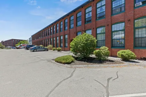 30 Lincoln Street Westbrook ME 04092