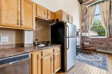 30 Lincoln Street Westbrook ME 04092
