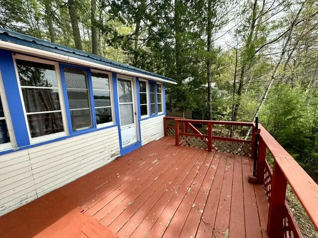 9 Goldfinch Lane Skowhegan ME 04976