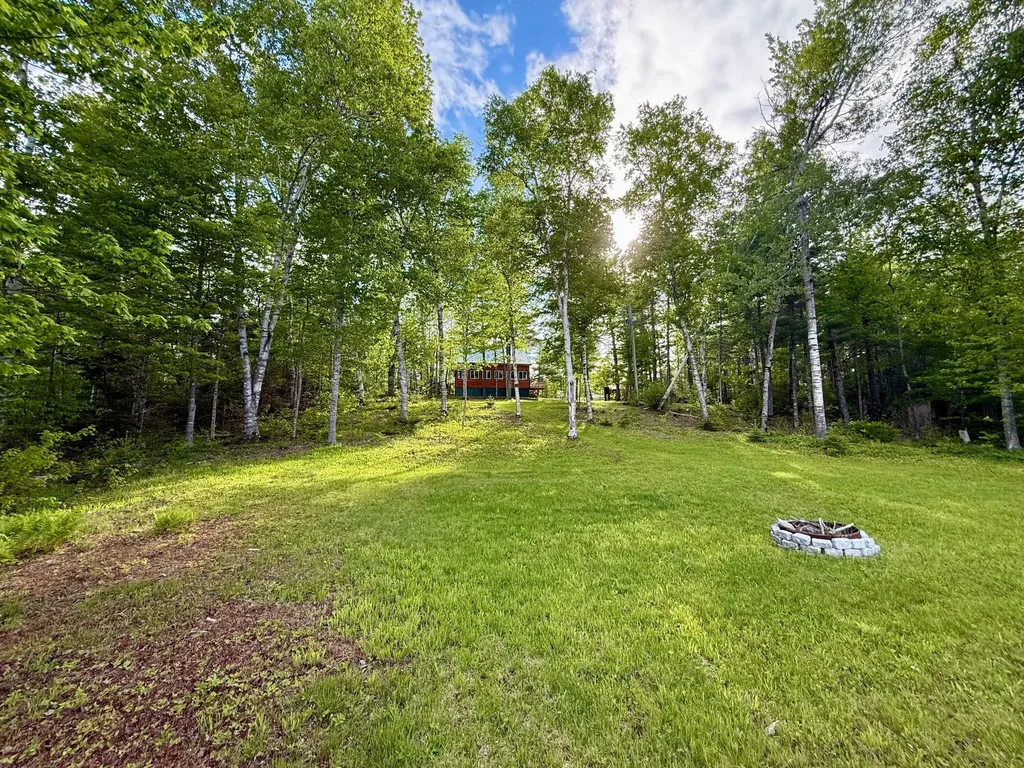 8 Breezy Knoll Lane Baileyville ME 04694
